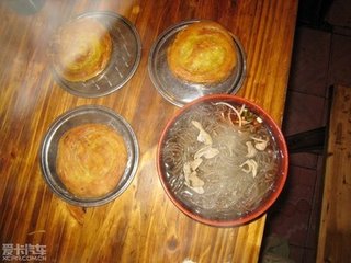肥腸粉配鍋魁，川味小吃的最佳拍檔，吃過的人都說好