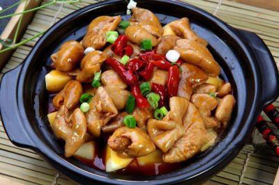 四川砂鍋菜技術(shù)培訓(xùn)班哪里好？管理簡單流程清晰
