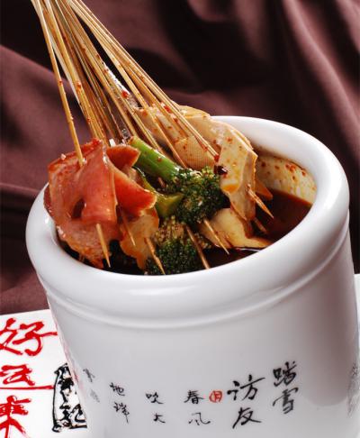 四川串串香技術(shù)做法哪里一對一教學(xué)？火鍋勾兌方法技巧